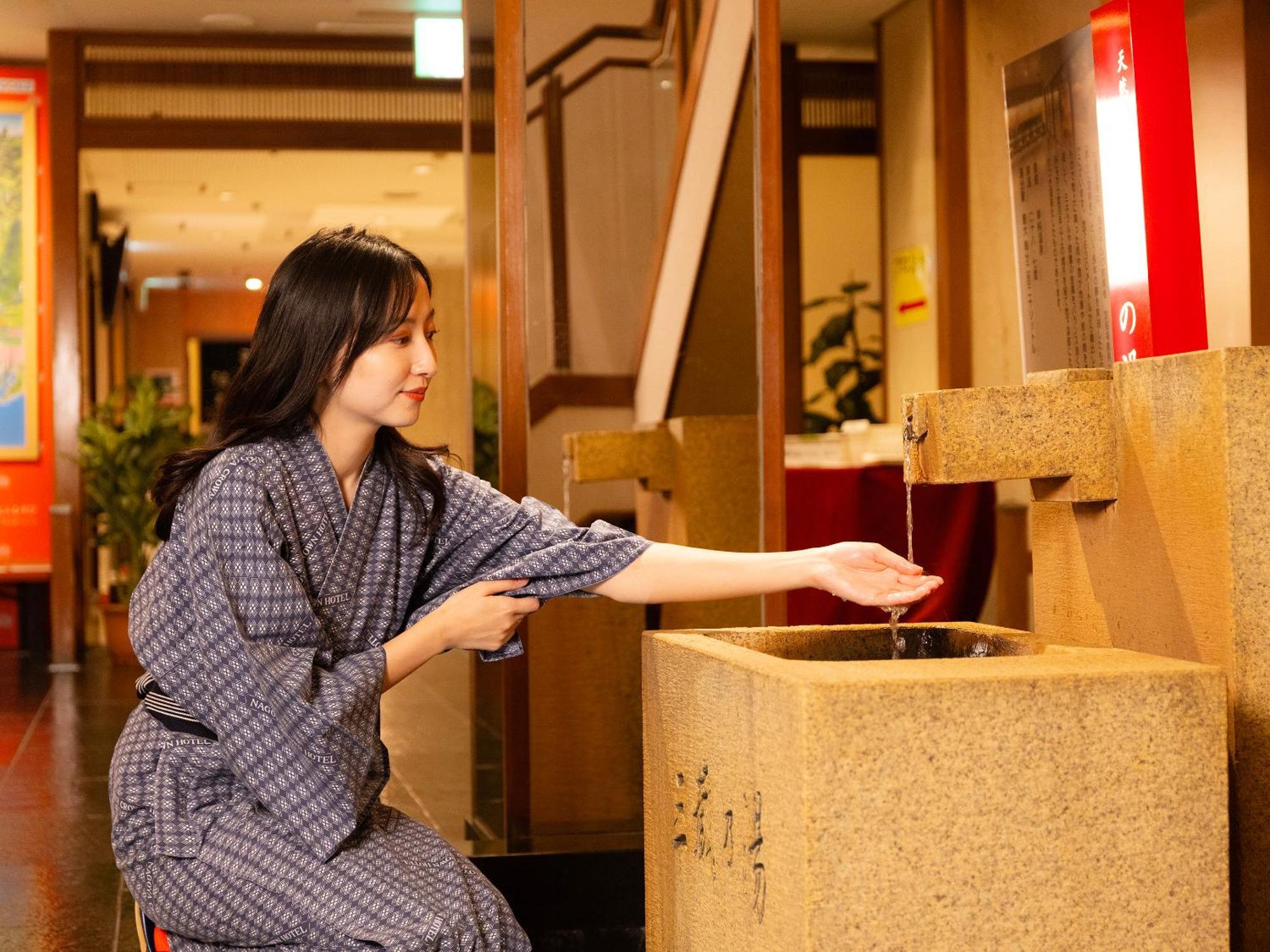 Nagoya Crown Hotel Ngoại thất bức ảnh